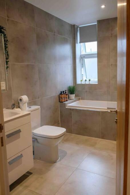 Garden Of Eden 1 Bedroom Flat In Fishponds Μπρίστολ Εξωτερικό φωτογραφία